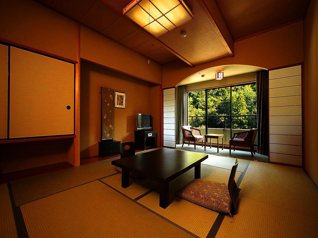 Royal Hotel Yamanaka Onsen Kajikaso Kaga  Εξωτερικό φωτογραφία
